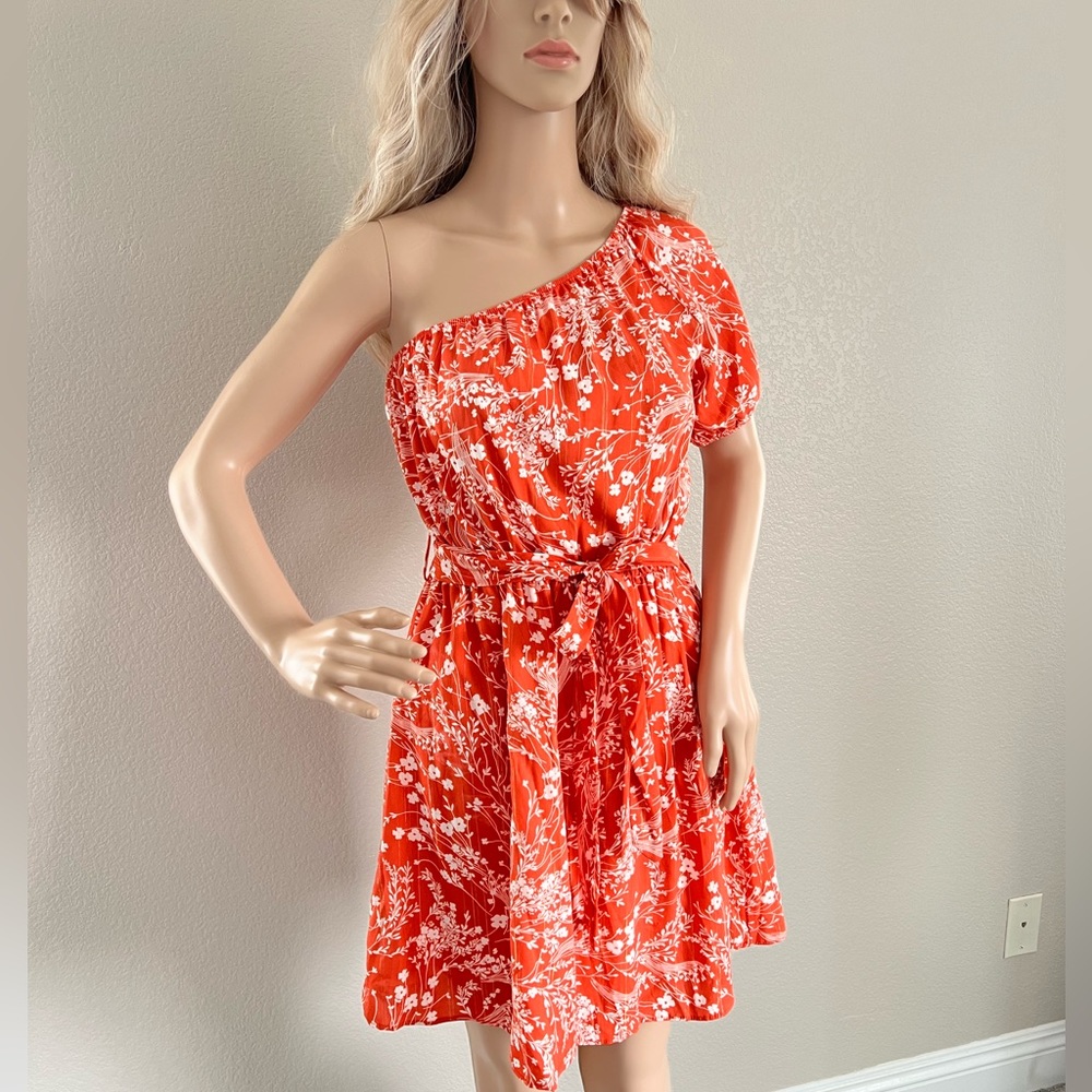 NWOT- New Without Tags Women’s One Shoulder Dress Size Medium